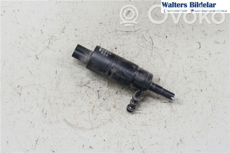 Volkswagen PASSAT B6 Pompe lave-phares