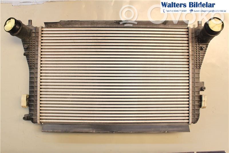 Volkswagen PASSAT B7 Radiatore intercooler