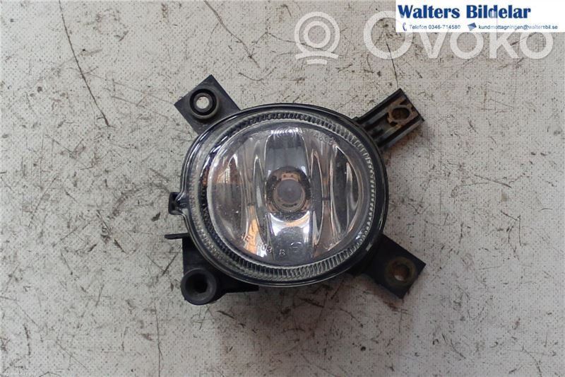 Audi A4 S4 B7 8E 8H Feu antibrouillard avant 