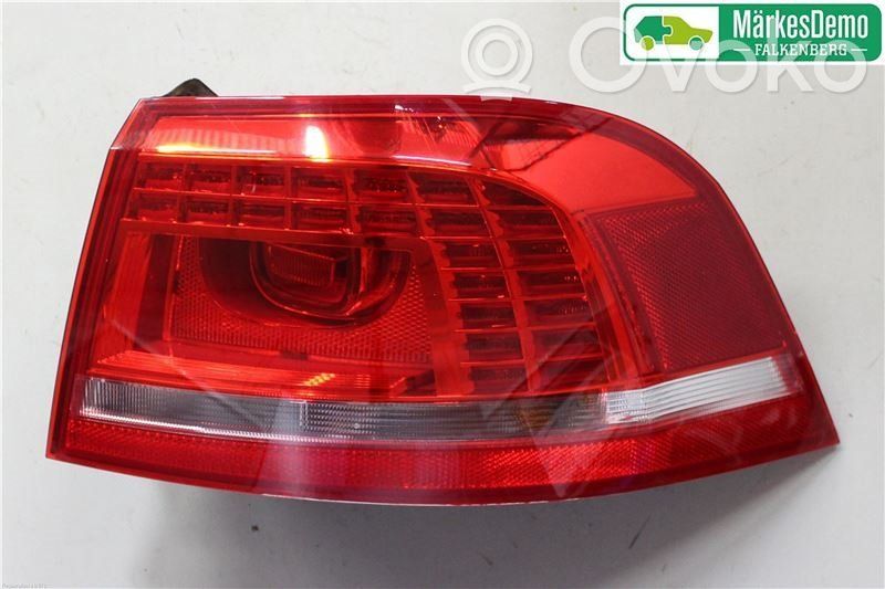 Volkswagen PASSAT B7 Feux arrière / postérieurs 