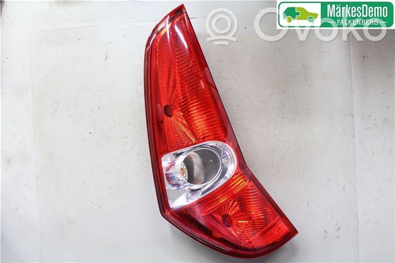 Suzuki Splash Galinis žibintas kėbule 