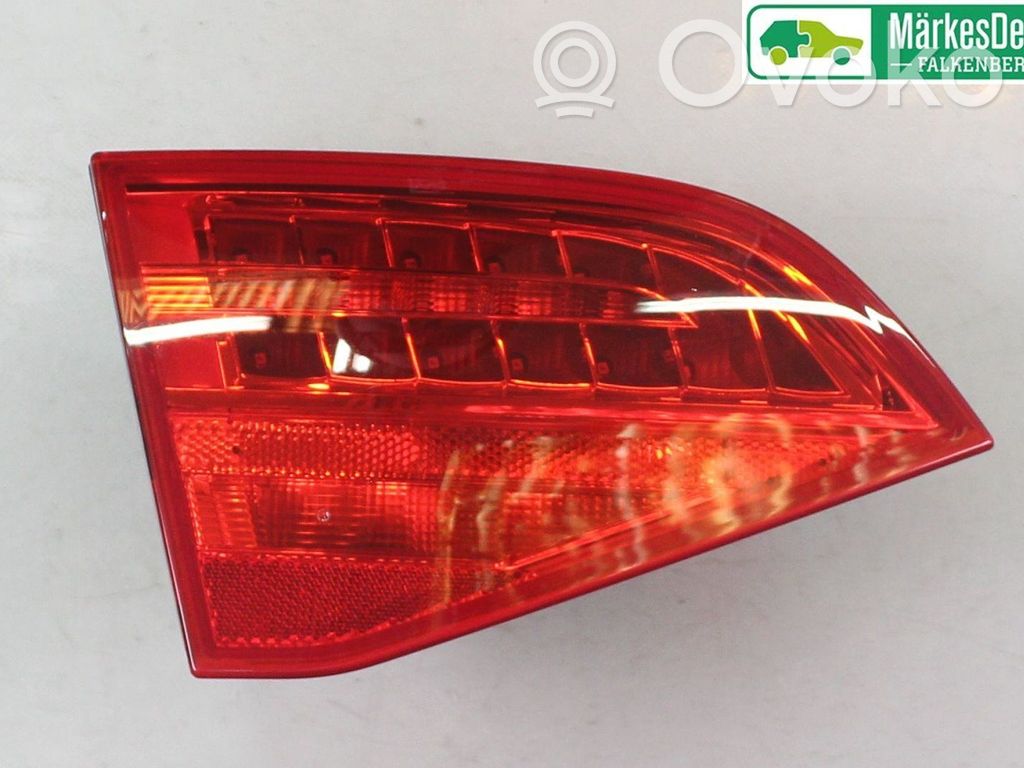 Audi A4 S4 B8 8K Lampă spate în capacul portbagajului 