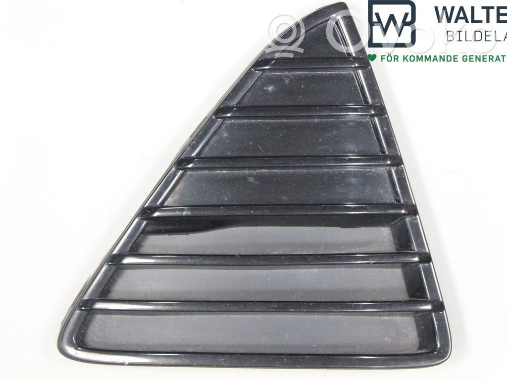 Ford Focus Front bumper lower grill 