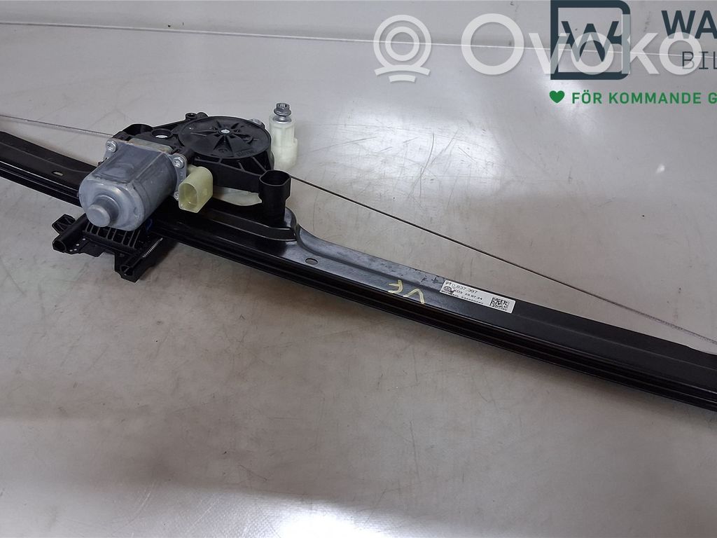 Volkswagen Multivan T7 Macara ușă față cu motor 