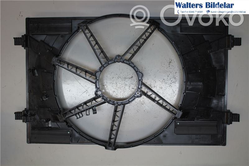 Volkswagen Golf VII Radiator cooling fan shroud 