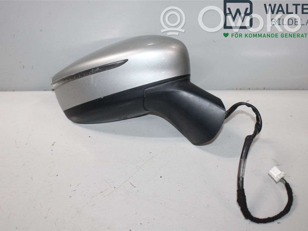 Nissan Note (E12) Front door electric wing mirror 