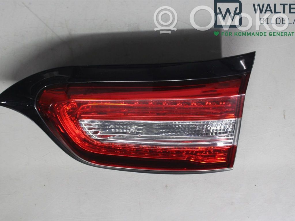 Jeep Cherokee Takaluukun takavalot 