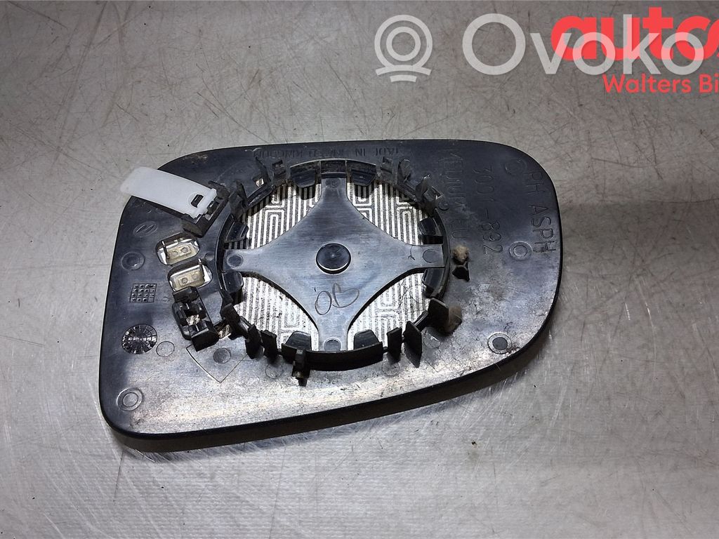 Volvo V70 Sivupeilin lasi 