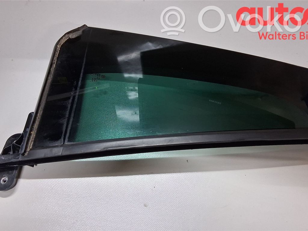 Volkswagen Tiguan Ventanilla de ventilación de la puerta trasera 