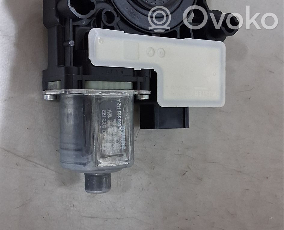 Volkswagen Golf VIII Motor macara geam ușă spate 