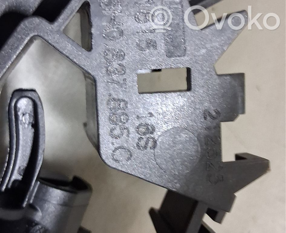 Volkswagen Golf VIII Maniglia esterna per portiera anteriore
