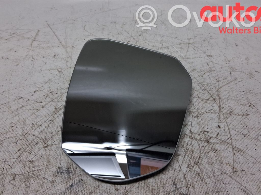 Audi Q3 F3 Spoguļa stikls 