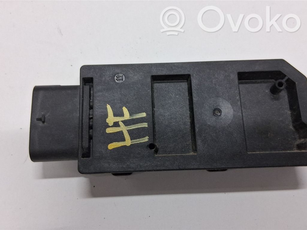 Volkswagen Tiguan Antena radiowa