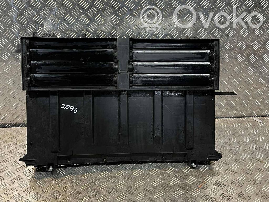 Volvo EX30 Intercooler air guide/duct channel 