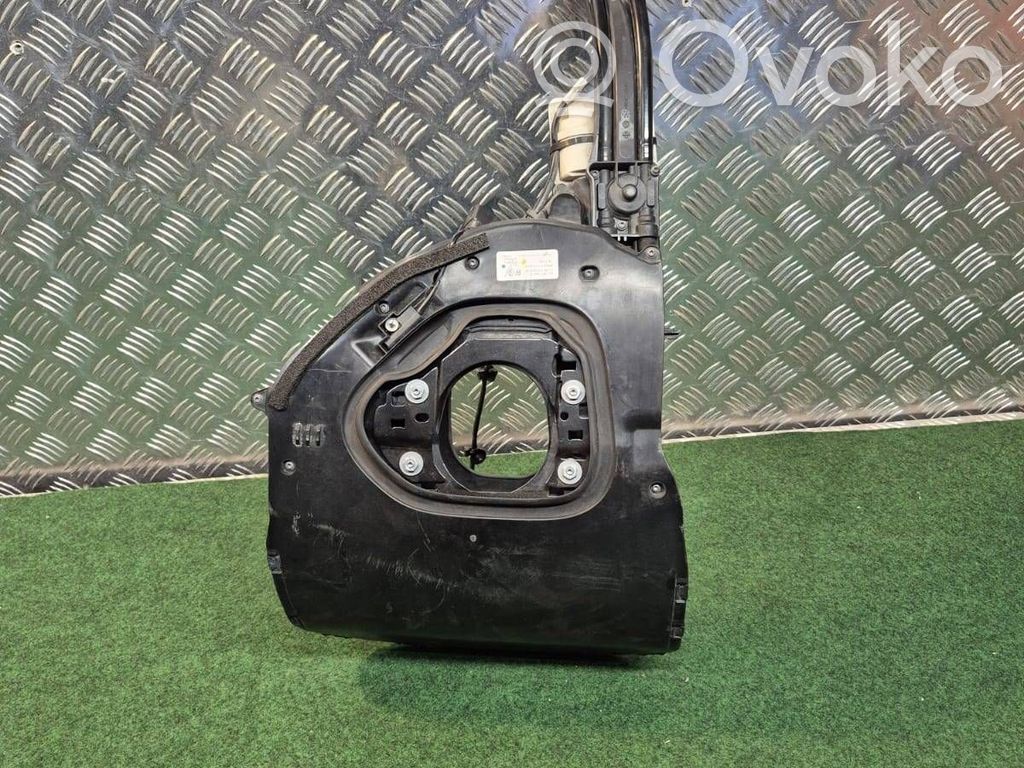 Porsche Taycan 9J1 Sähköauton latauspistoke 