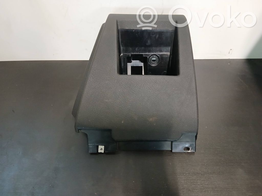 BMW 5 E39 Przedni schowek w bagażniku 