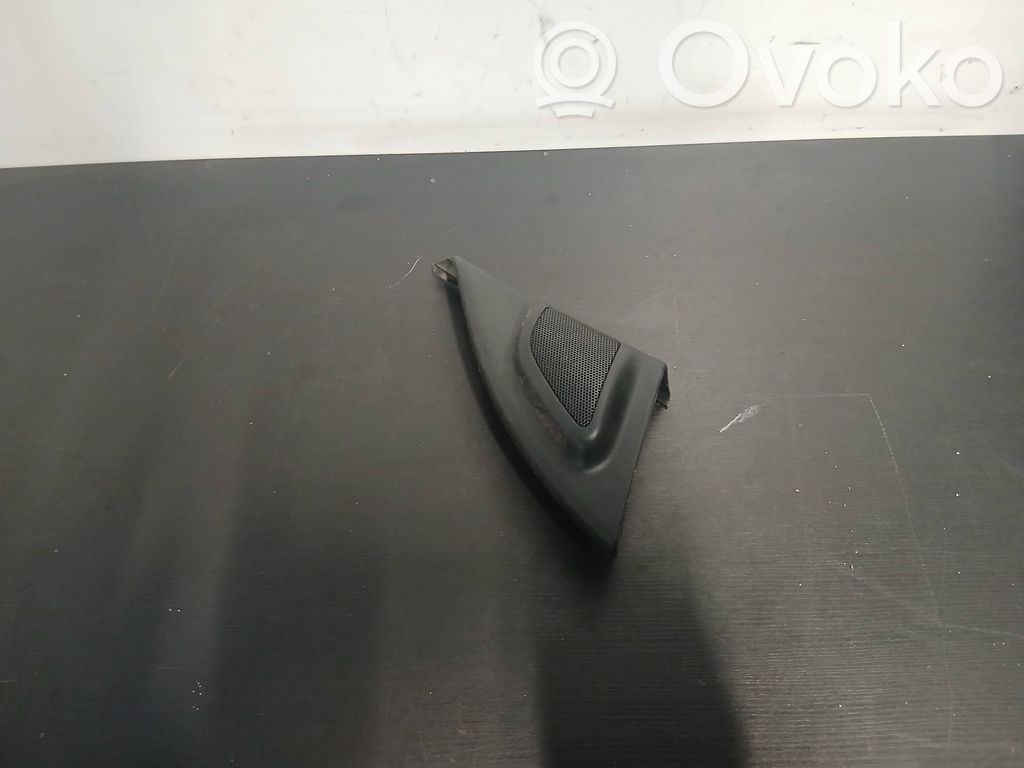 Volvo V70 Głośnik drzwi przednich 