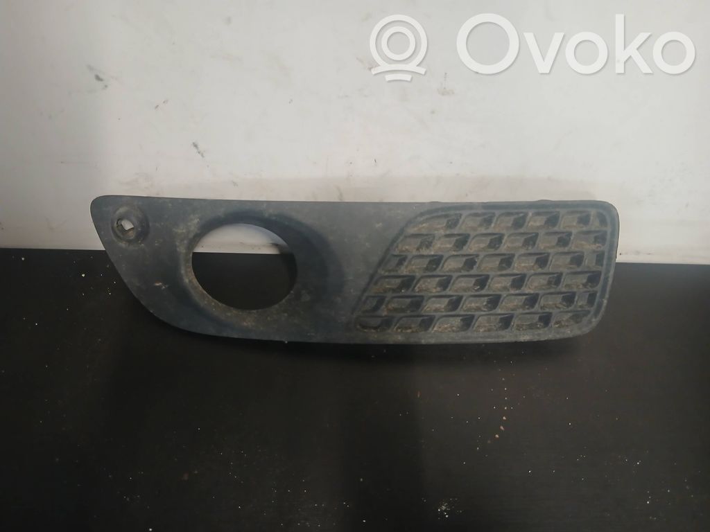 Volvo V70 Kratka dolna zderzaka przedniego 