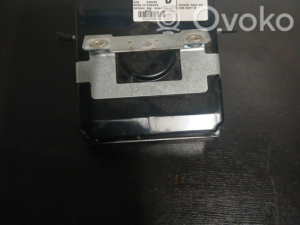 GPS navigation control unit/module   30657807,2204321B,432103450344