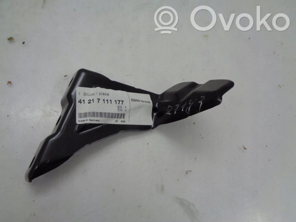BMW 5 E60 E61 Fender mounting bracket 