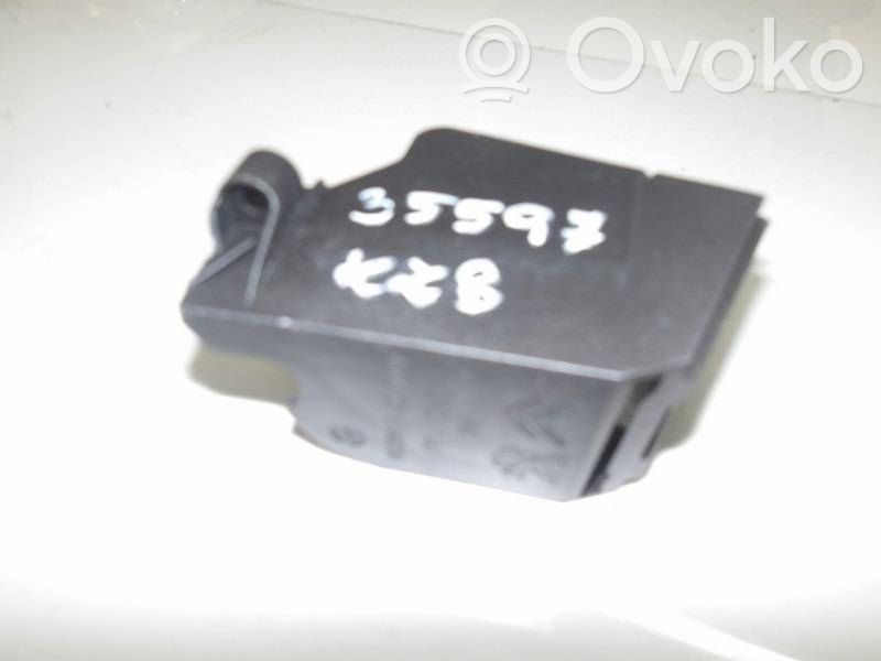 Base (soporte)   0020051102