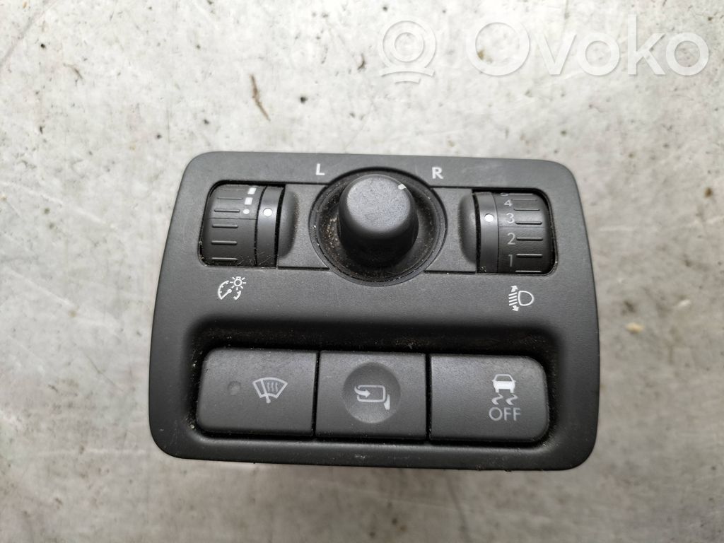 Subaru Legacy Wing mirror switch 