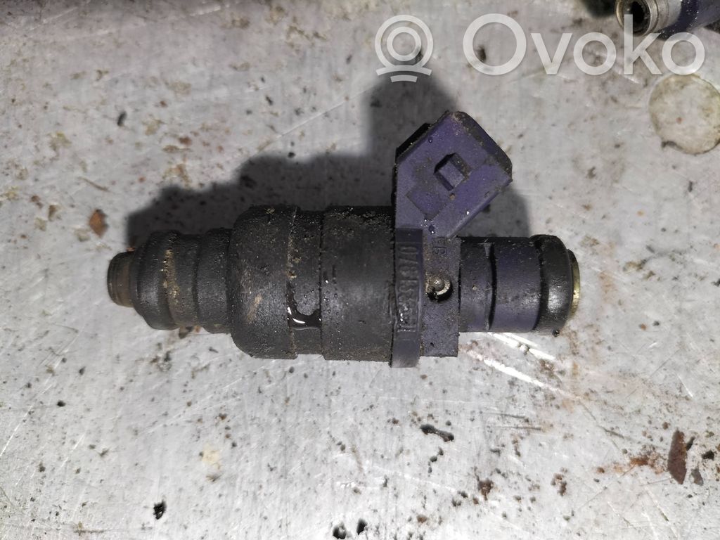 Audi A4 S4 B5 8D Inyector de combustible 