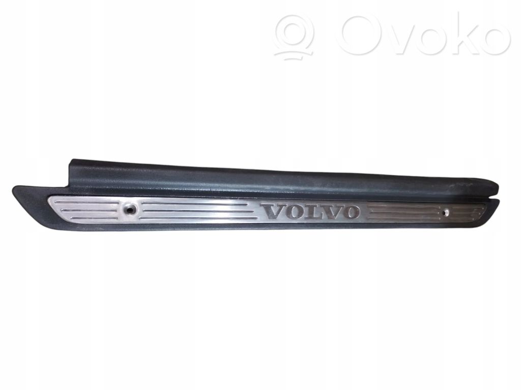 Volvo V40 Capac lateral zonă picioare 