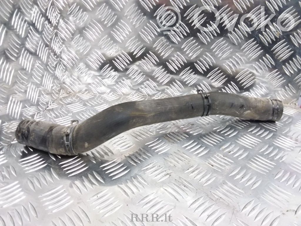 Engine coolant pipe/hose
