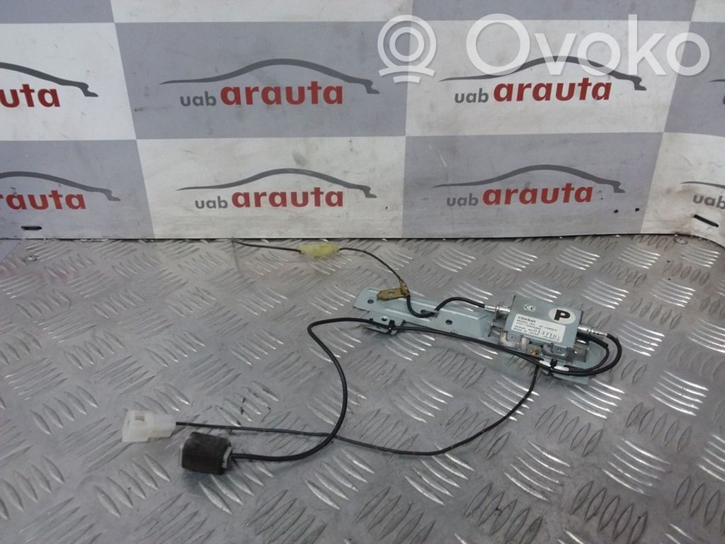 Subaru Legacy Amplificator antenă aeriană 