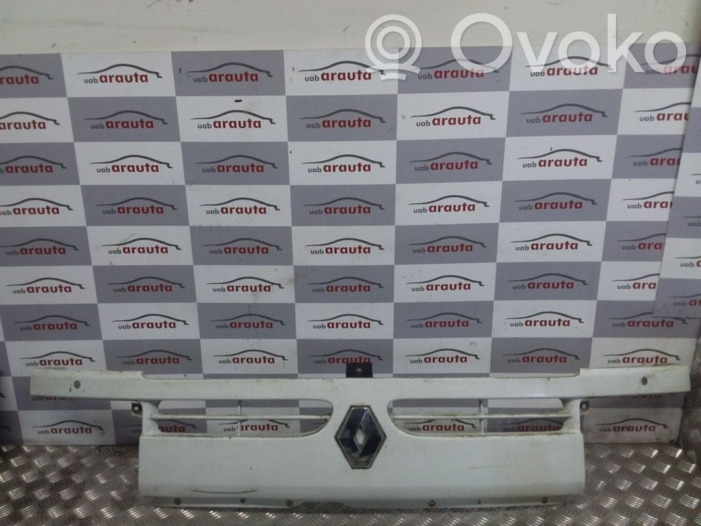 Renault Master II Front bumper upper radiator grill 
