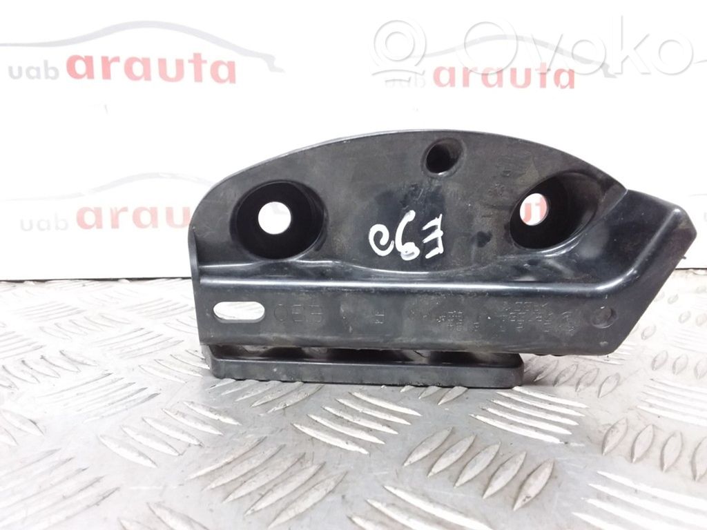 BMW 3 E90 E91 Soporte de montaje del parachoques trasero 