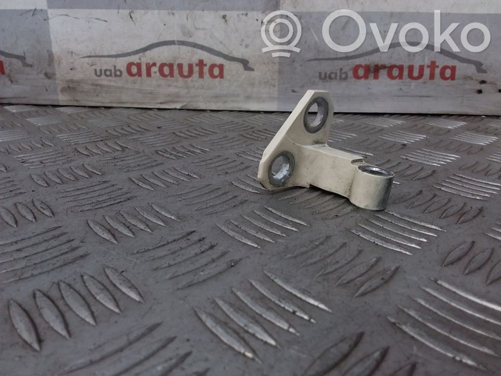 Volkswagen PASSAT B6 Rear door upper hinge 