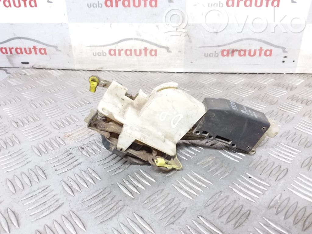 Opel Astra F Etuoven lukko 