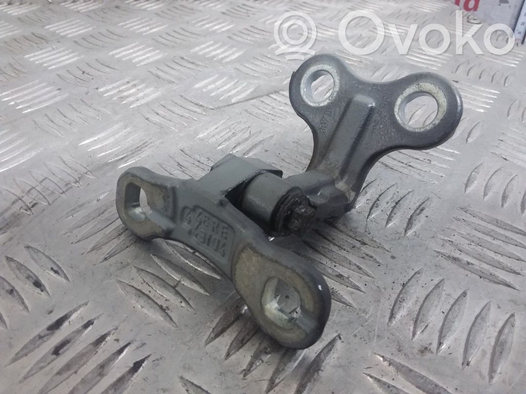 Volvo S40 Front door upper hinge 