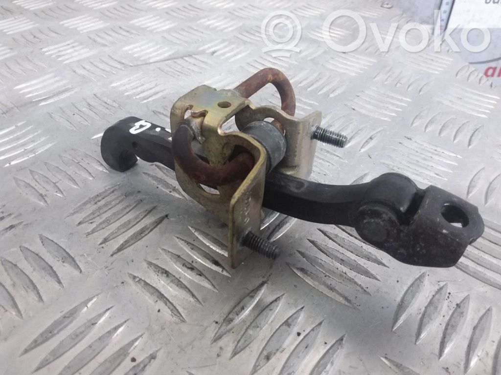 Volvo S40 Takaoven pidätin 