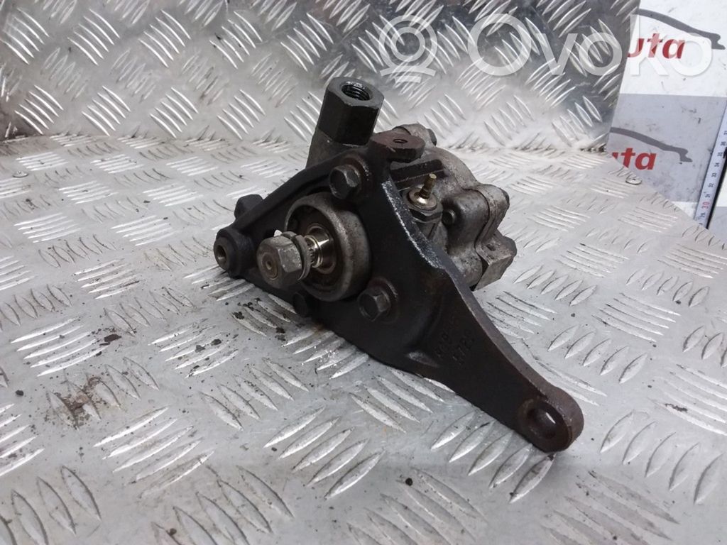 Mazda 626 Power steering pump 