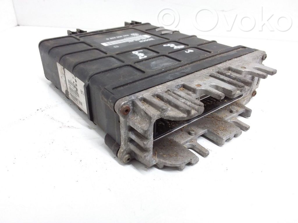 Volkswagen Golf III Engine control unit/module 
