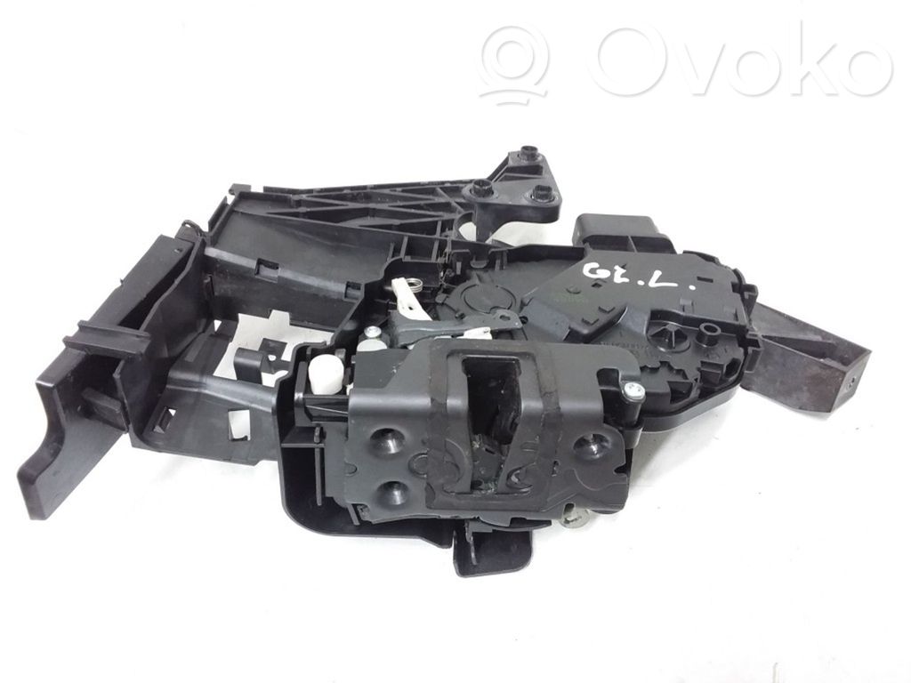 Ford C-MAX I Aizmugurē slēdzene 