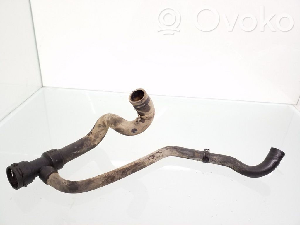 Volkswagen PASSAT B5 Engine coolant pipe/hose 