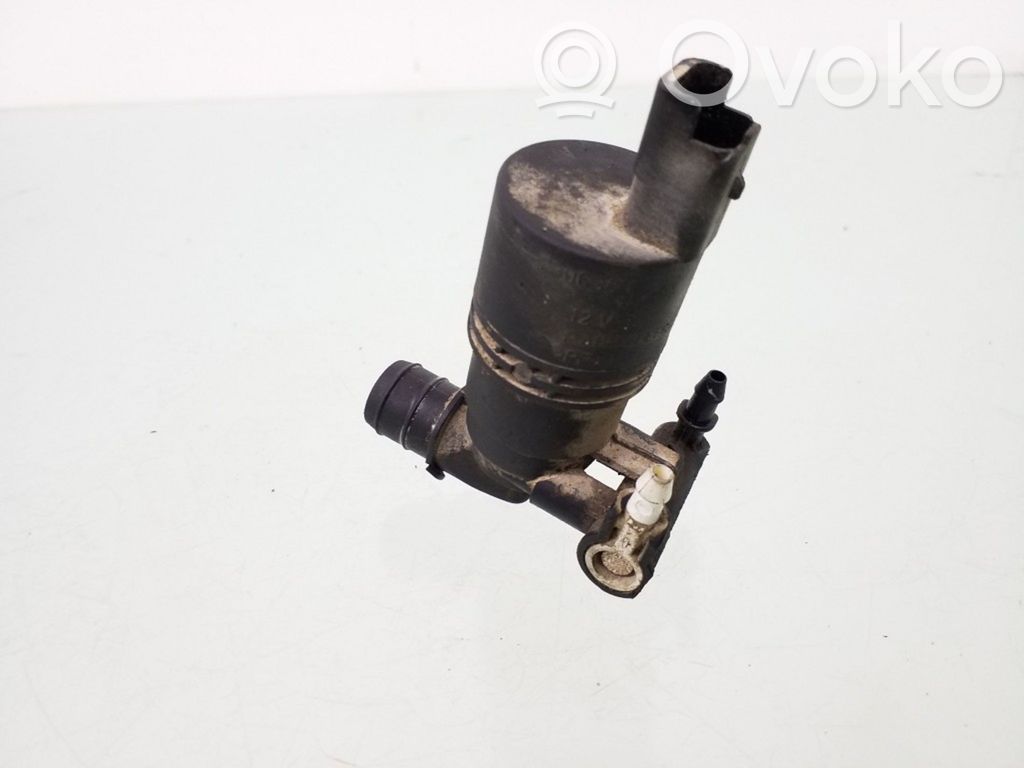 Renault Laguna II Windscreen/windshield washer pump 