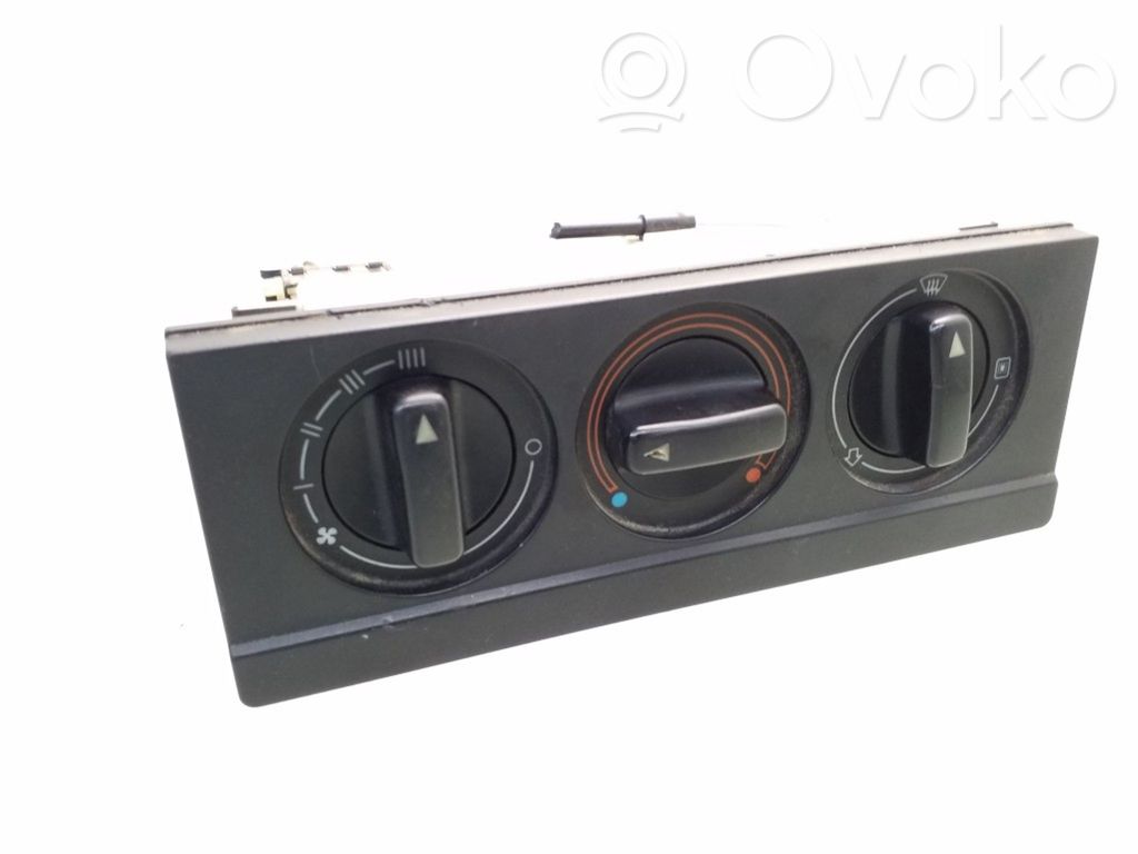 Audi 80 90 B3 Climate control unit 