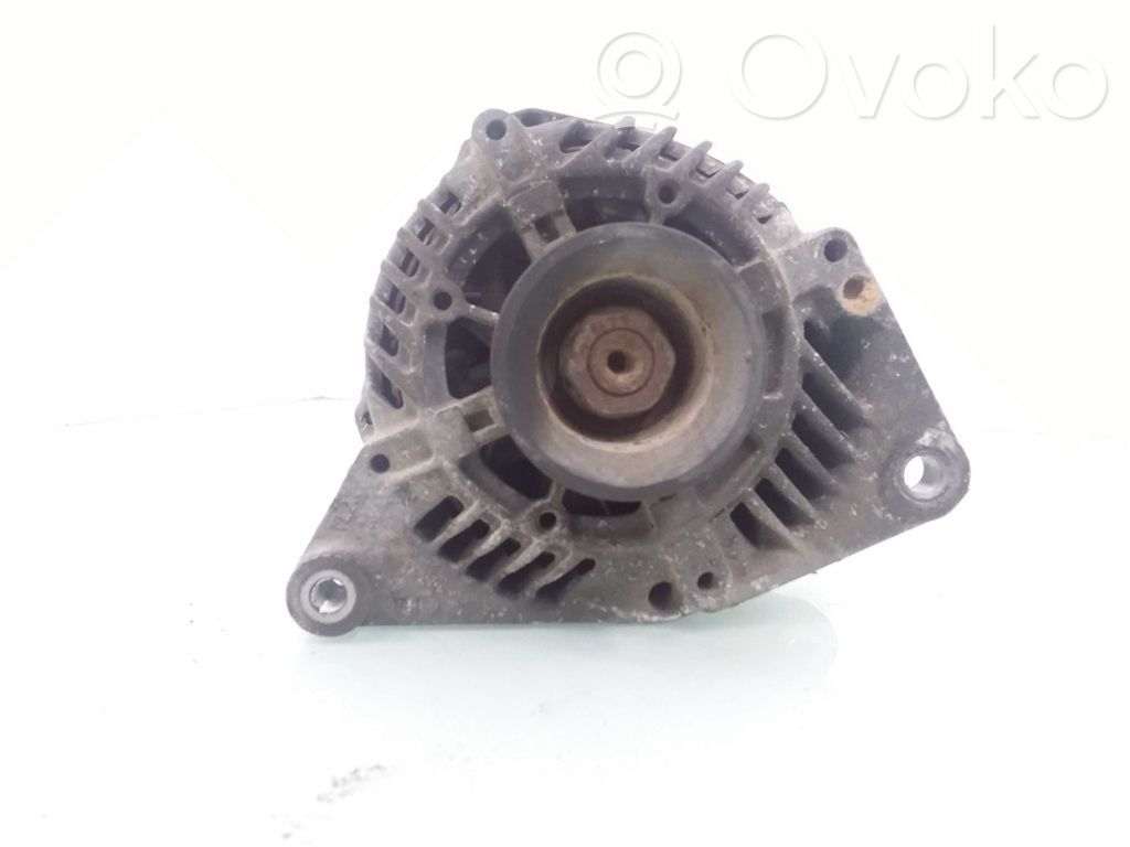 Volkswagen PASSAT B5 Ģenerators 