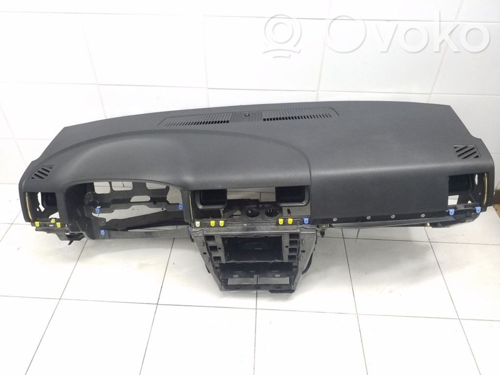 Opel Vectra C Panelis 