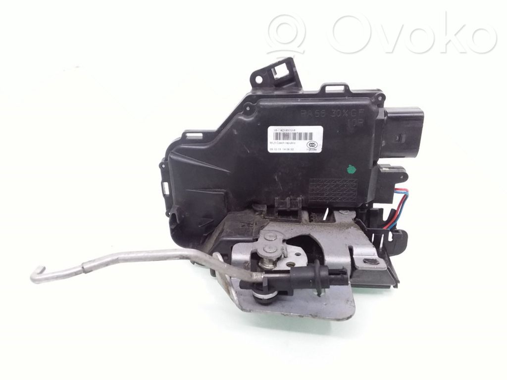 Audi A6 S6 C5 4B Etuoven lukko 