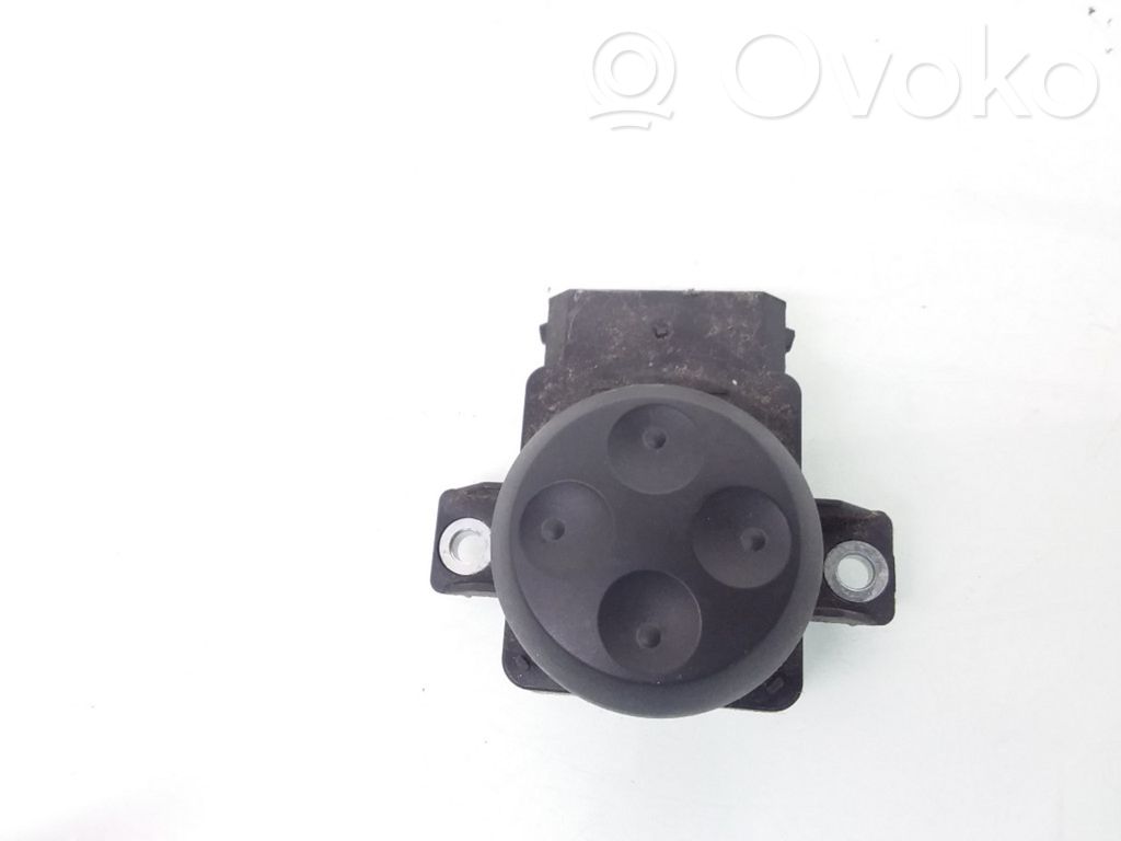 Skoda Superb B6 (3T) Seat control switch 