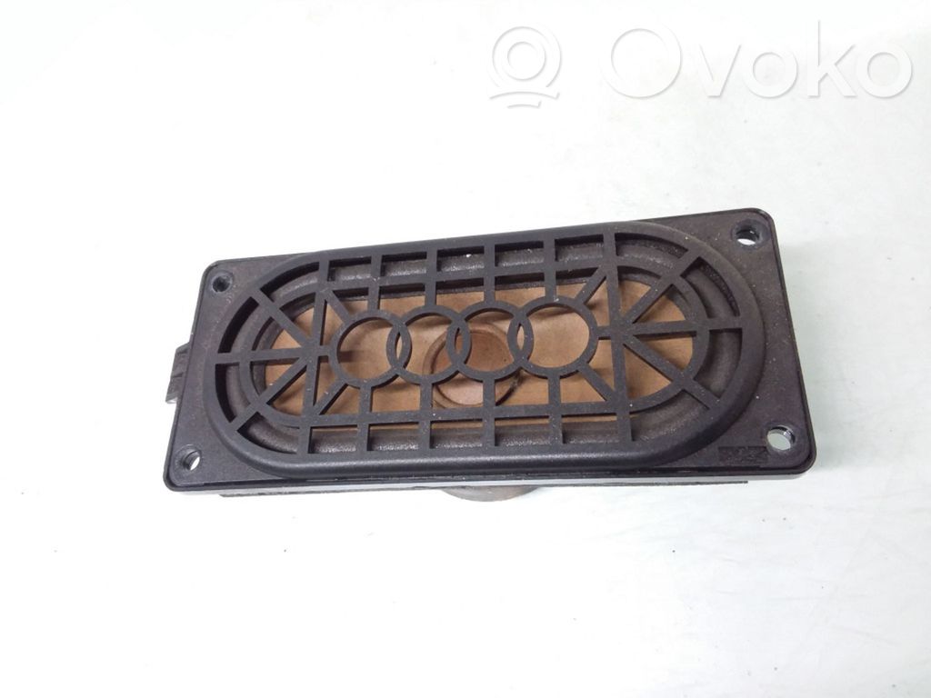Audi A3 S3 8P Panel speaker 