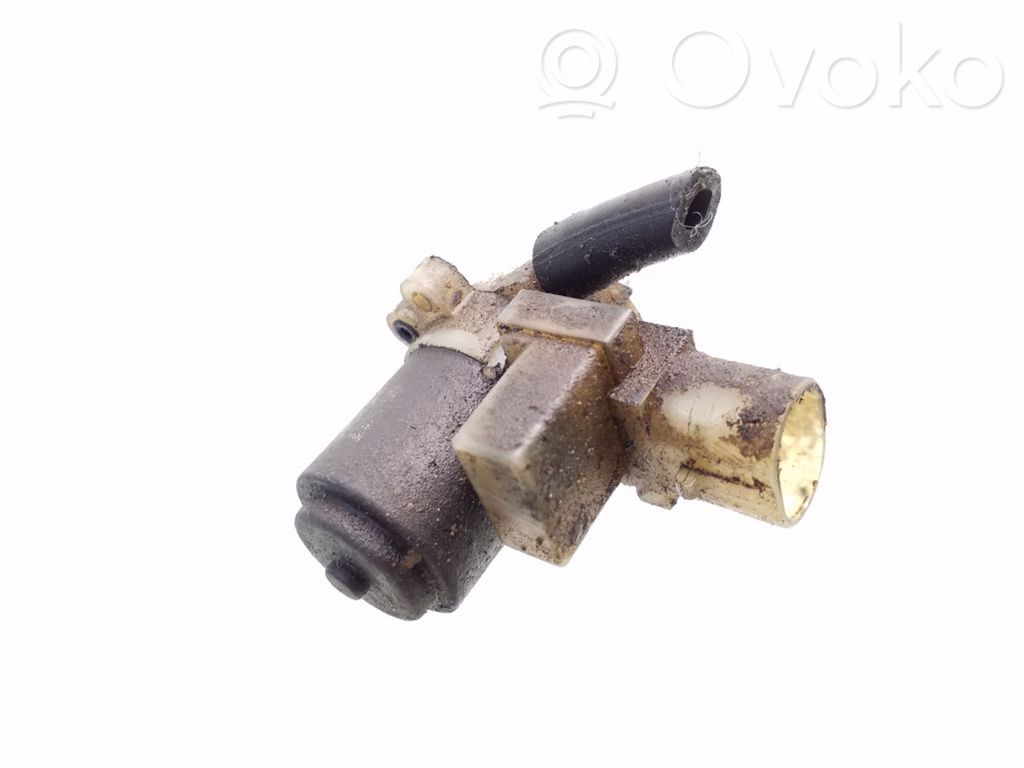 Windscreen/windshield washer pump