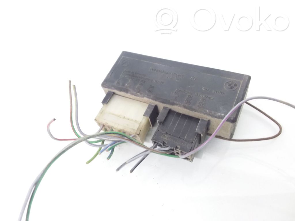 BMW 3 E30 Light module LCM 