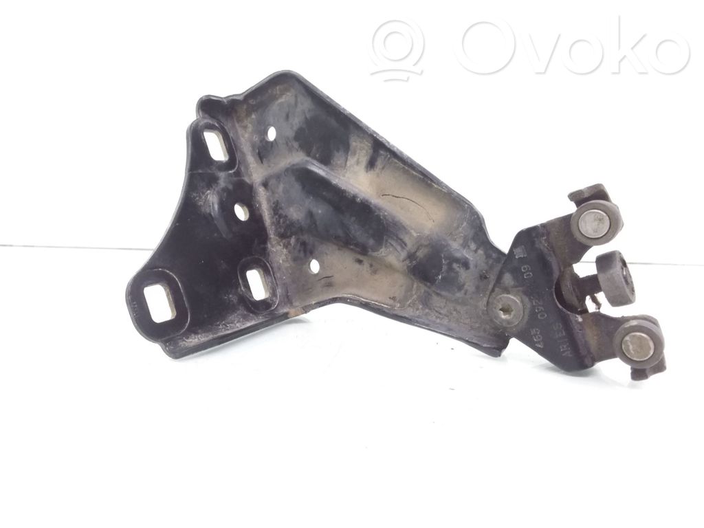 Opel Combo C Sliding door lower roller guide/hinge 